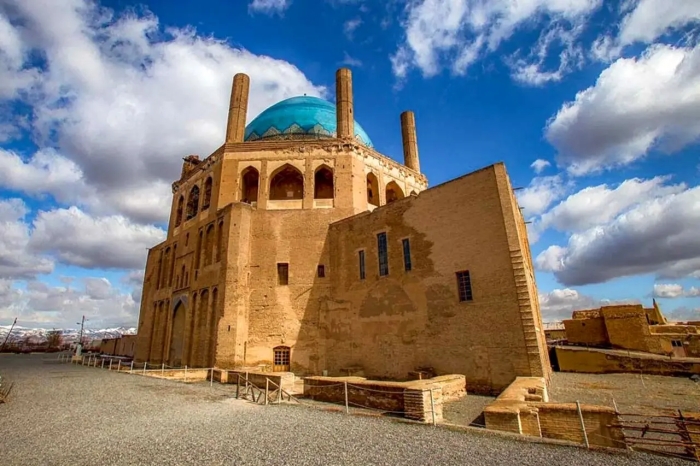کشف قسمت‌هایی از گورستان سلطنتی ایلخانی در گنبد سلطانیه