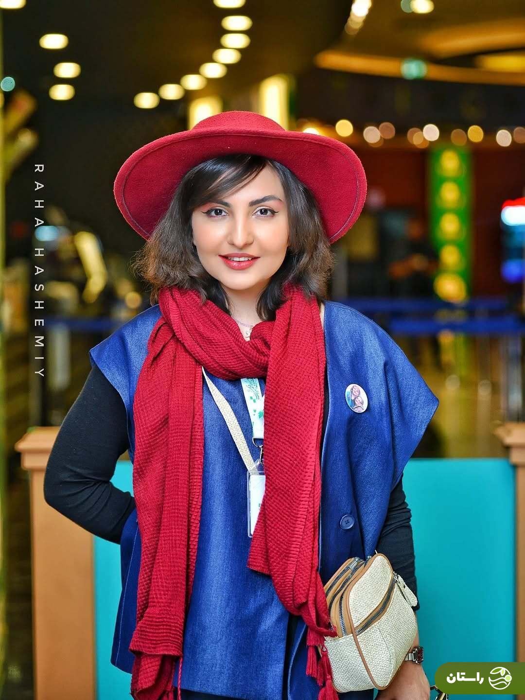 (تصاویر) «کیمیا خلج» با استایل جسورانه قرمز و سورمه‌ای سوژه عکاسان شد