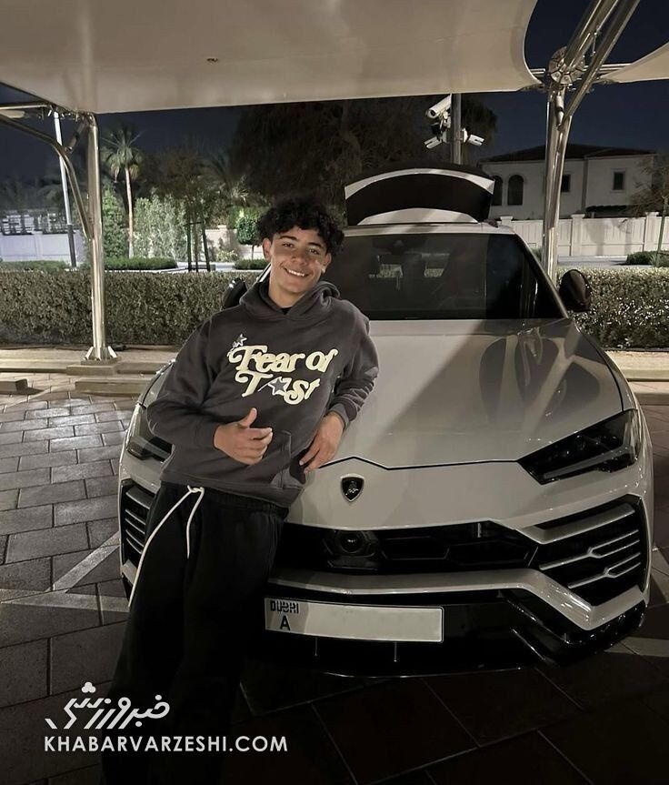 هدیه لاکچری رونالدو به پسرش؛ ژست کریستیانو جونیور با لامبورگینی اوروس S