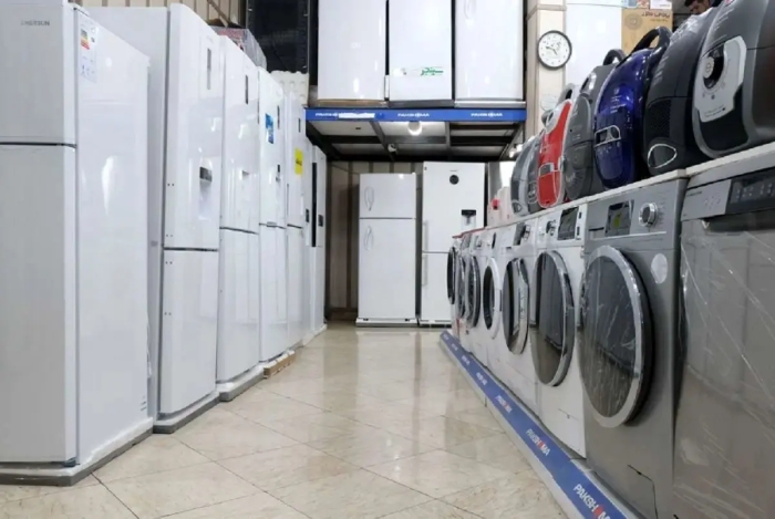 وضعیت قرمز در بازار لوازم خانگی؛ تلویزیون و یخچال روی دست تولیدکنندگان مانده