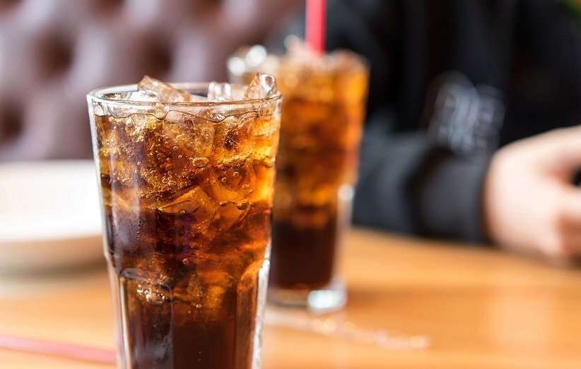 مصرف روزانه نوشابه رژیمی و تاثیر شوکه‌کننده آن بر مغز