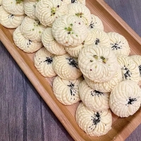 نان برنجی چند کالری دارد ؟