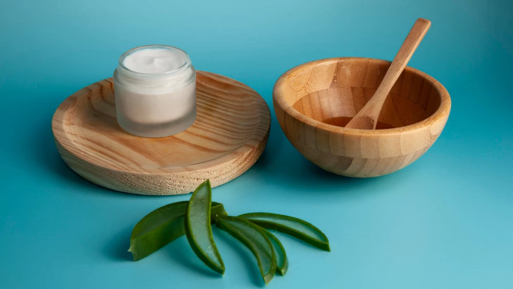 راهنمای ساخت کرم مرطوب کننده طبیعی | روشی ساده و ارزان!