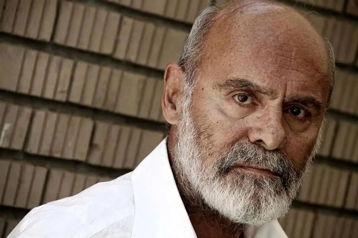 استقبال کاربران از تصویری دلنشین: جمشید هاشم‌پور و نوه‌اش!