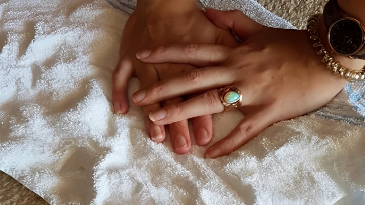 روش پاک کردن لکه آب پرتقال از فرش