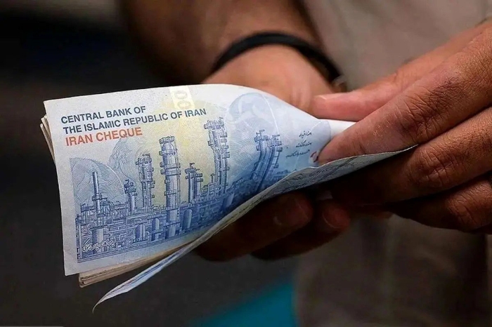 اعلام واریزی 4 میلیونی یارانه معیشتی | سورپرایز یلدایی برای دهک‌های پایین