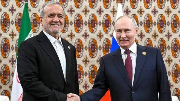 پوتین: روابط ایران و روسیه به شکل مثبت در حال گسترش است