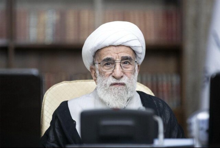 آیت الله جنتی: دشمنان همواره در مواجهه منطقی با انقلاب ناکام مانده اند