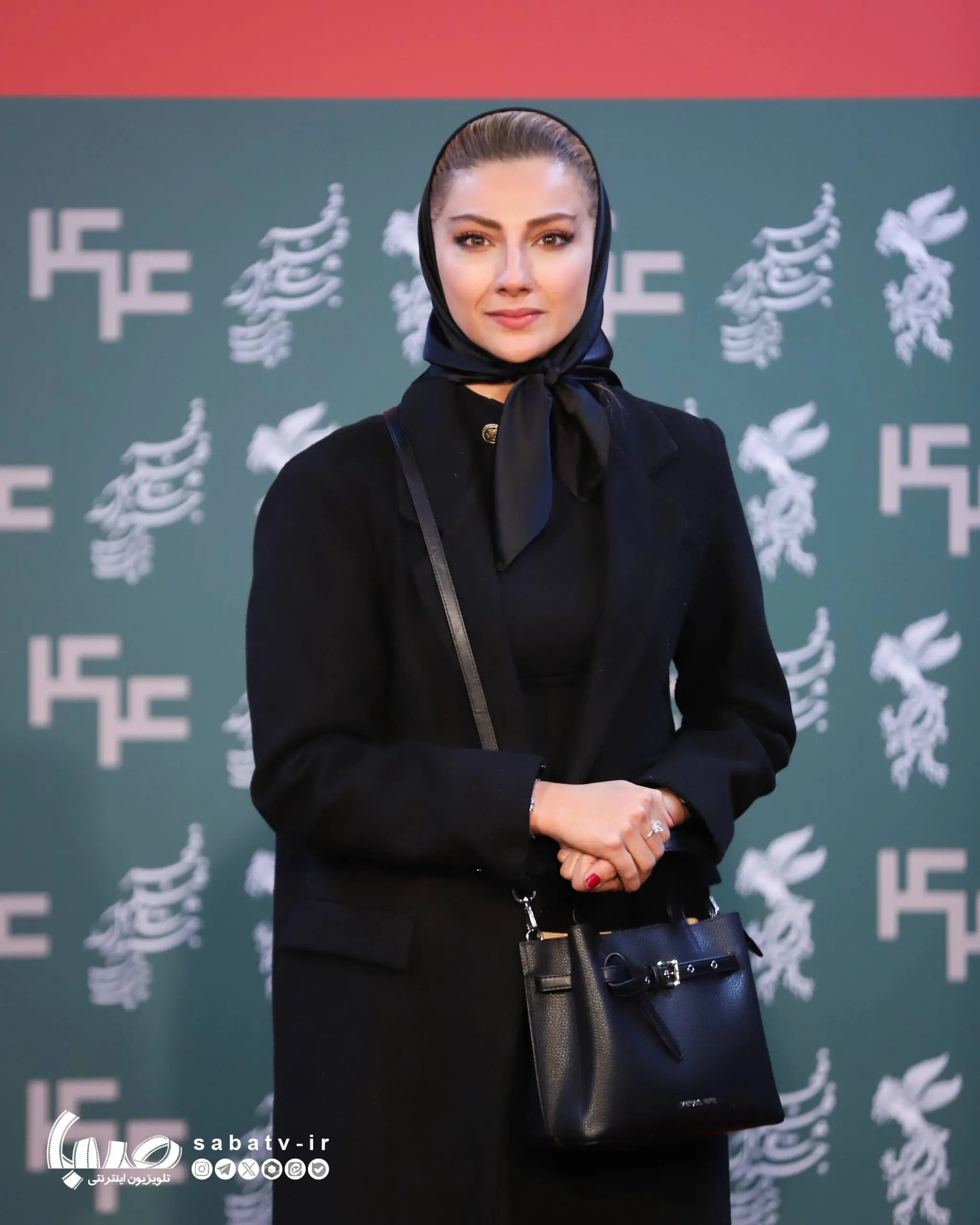 c87ac585-2ee4-4606-8e7d-34afc31987ab