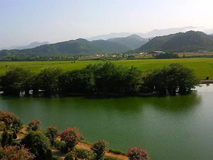 گیش کمر؛ جاذبه ای طبیعی با پیشینه تاریخی + عکس