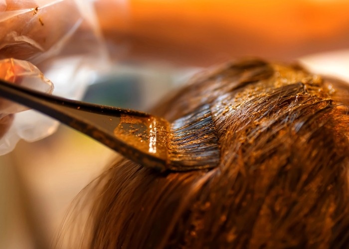 رنگ کردن مو با حنا