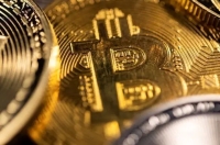 ریزش بیت‌کوین به زیر 70 هزار دلار؛ چه شد که بازار شکست؟