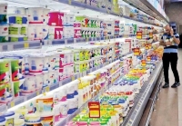 فروش شیر خام زیر قیمت مصوب | دلیل افزایش قیمت لبنیات چیست؟