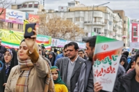 معاون علمی رییس‌جمهور در راهپیمایی 22 بهمن حاضر شد