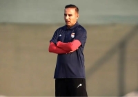 کنایه حسین کعبی به یک استقلالی؛ او به کتاب خواندن رو آورده اما زیادی کتاب خواندن هم اثر منفی می گذارد!