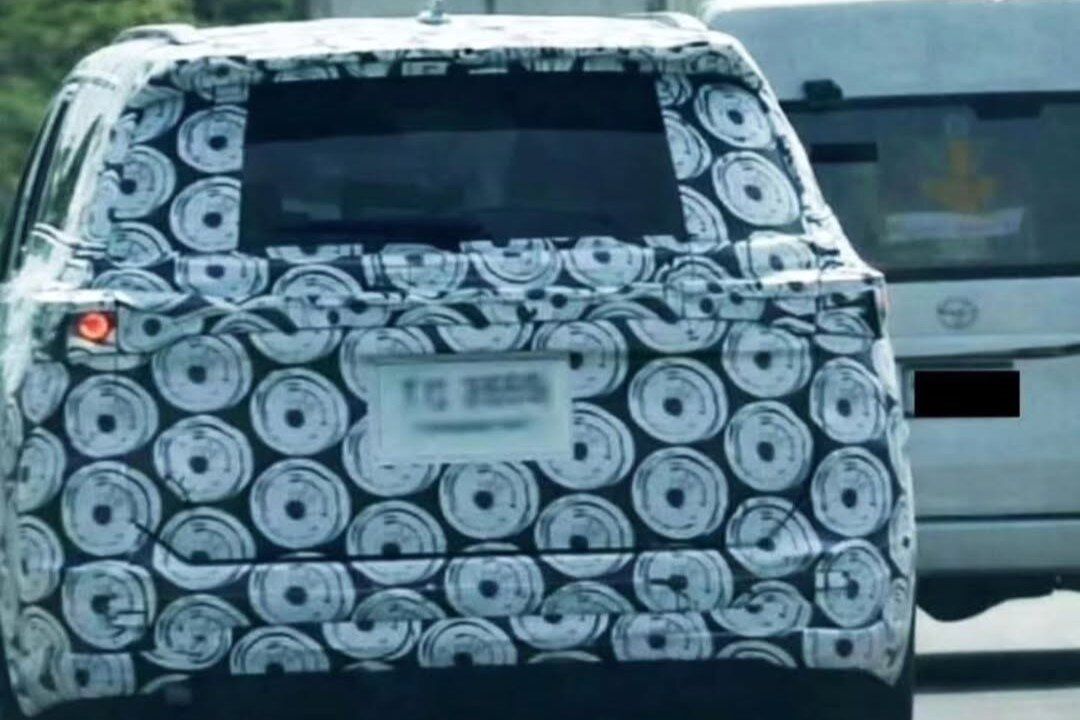 تویوتا هایلوکس 3 ردیفه در راه است