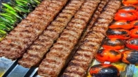 کباب داغ در گذر تاریخ | بساط کباب‌پزها در خیابان‌های تهرانِ قاجاری