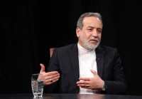 عراقچی: نیروهای خارجی هرچه سریع‌تر منطقه را ترک کنند + عکس