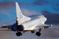 سقوط مرگبار بمب‌افکن B-52 در پایگاه هوایی ادواردز/ هشت خدمه جان باختند