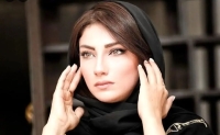 خلوت دونفره و عاشقانه المیرا دهقانی و همسرش لب ساحل