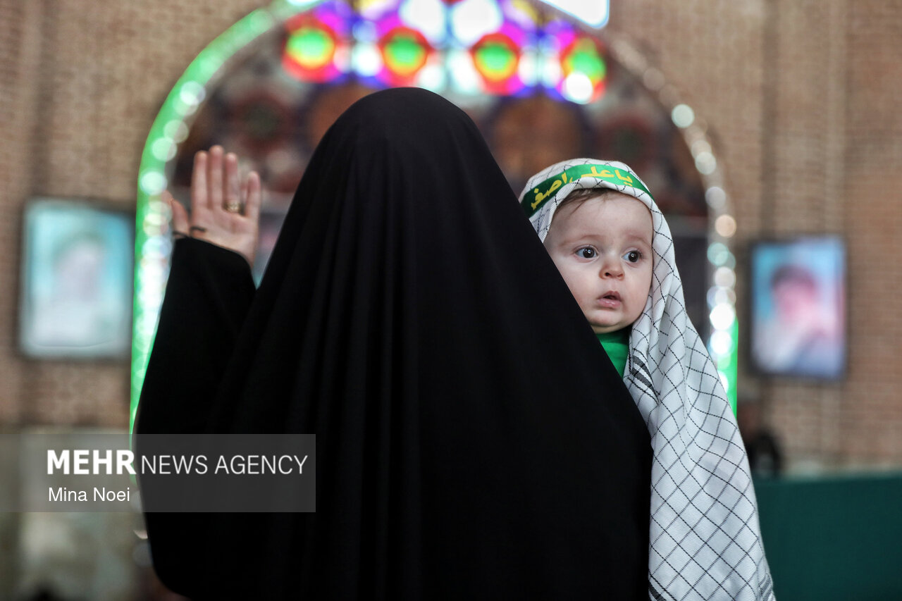 مراسم «شیرخوارگان حسینی»
