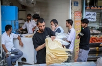 کیهان: افزایش قیمت نان مشکوک است/ نهادهای امنیتی ورود کنند
