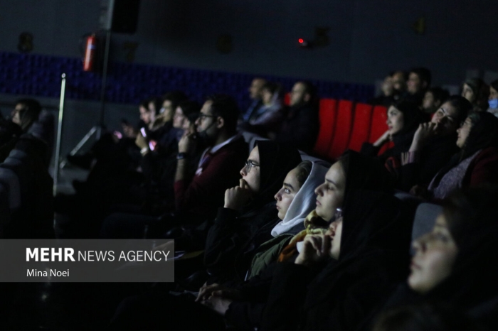 فروش هفتگی سینما پس از پنج روز تعطیلی محرمی به 8 میلیارد رسید
