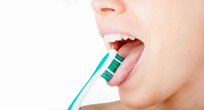 چرا بوی بد دهان خودمان را تشخیص نمی‌دهیم؟ توضیح دانشمندان درباره یک پدیده جالب