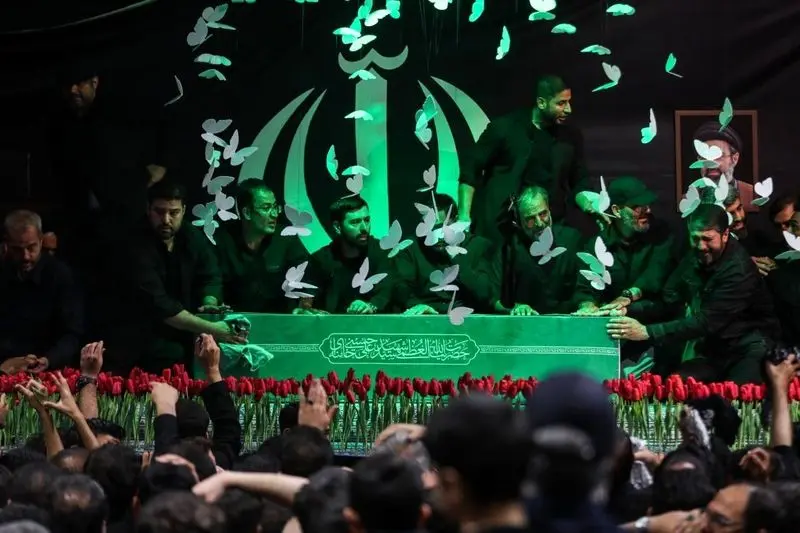 رهبر شهید 3
