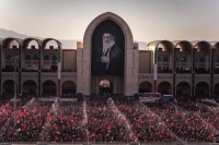 تصویری از قالیباف و آیت‌الله مروی در مصلی تهران
