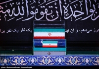 اقامه نماز توسط آیت‌الله سبحانی بر پیکر رهبر شهیدانقلاب و خانواده ایشان با بدرقه میلیونی/ حضور فرزندان رهبر شهید /فریاد انتقام جویی سیل عظیم نمازگزاران با شعار یا لثارات الحسین + فیلم