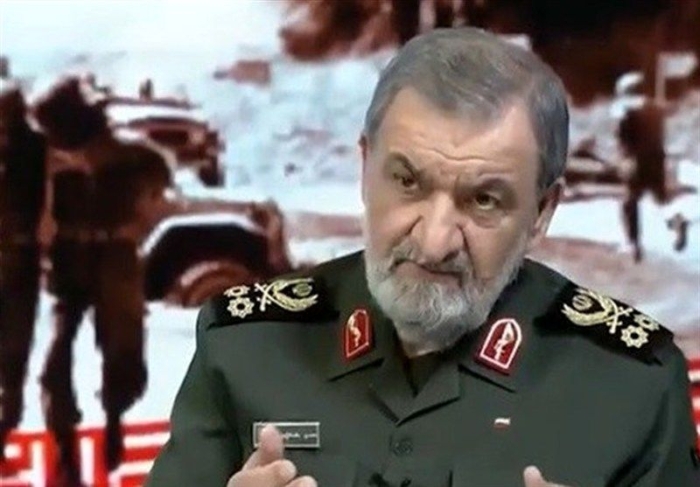 واکنش محسن رضایی به شعار خونخواهی مردم