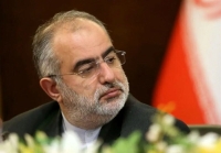 توییت حسام الدین آشنا درباره حضور افرادی که رده حفاظتی بالایی دارند در مراسم تشییع