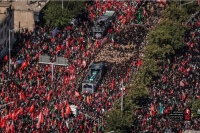 پوشش متفاوت برخی زنان در مراسم تشییع پیکر رهبر شهید انقلاب/ تصاویر