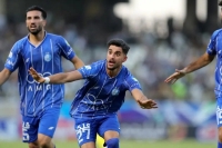 تصویر؛ واکنش مدافع استقلال بعد از خبر پرسپولیسی شدن جلالی