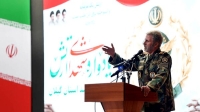 فرمانده کل ارتش: مقتدرانه در برابر دشمنان ایستاده‌ایم