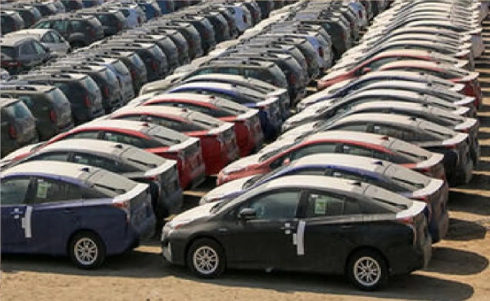 بازار خودرو زیر و رو شد؛ قیمت برخی خودروها 400 میلیون تومان ریخت