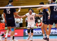 طلای ناگویا جبران دو ماه دوری از خانواده‌هایمان