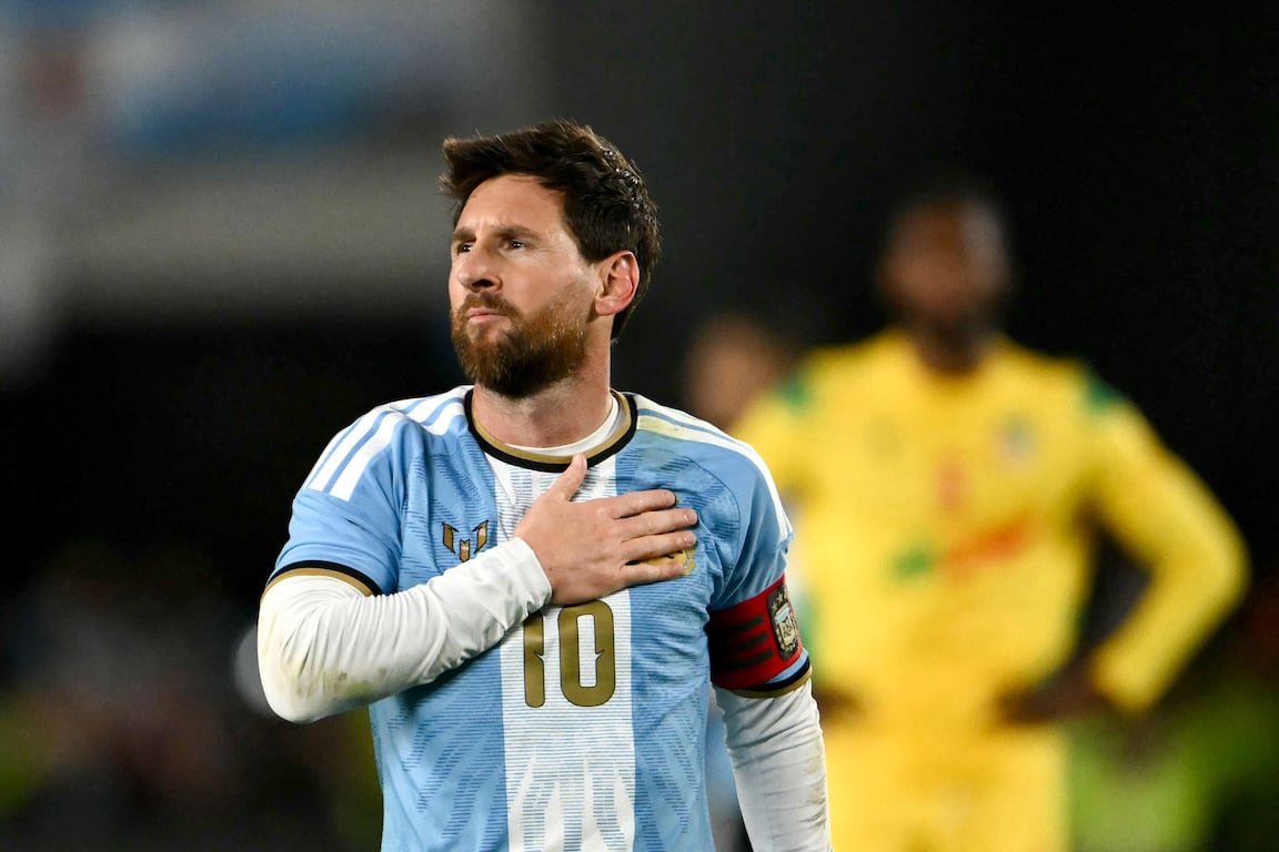 2546921