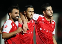 عبور از استقلال در خانه؛/ پرسپولیس 3 - نفت 1: یک قدم تا صدر!