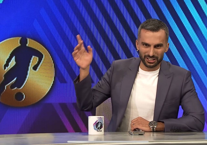 میثاقی: هم سیخ سوخت، هم کباب!